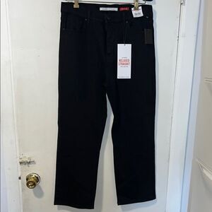 Women's Black Relaxed Straight Jeans